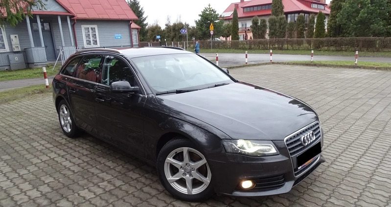 Audi A4 cena 38900 przebieg: 267000, rok produkcji 2011 z Wyszogród małe 326